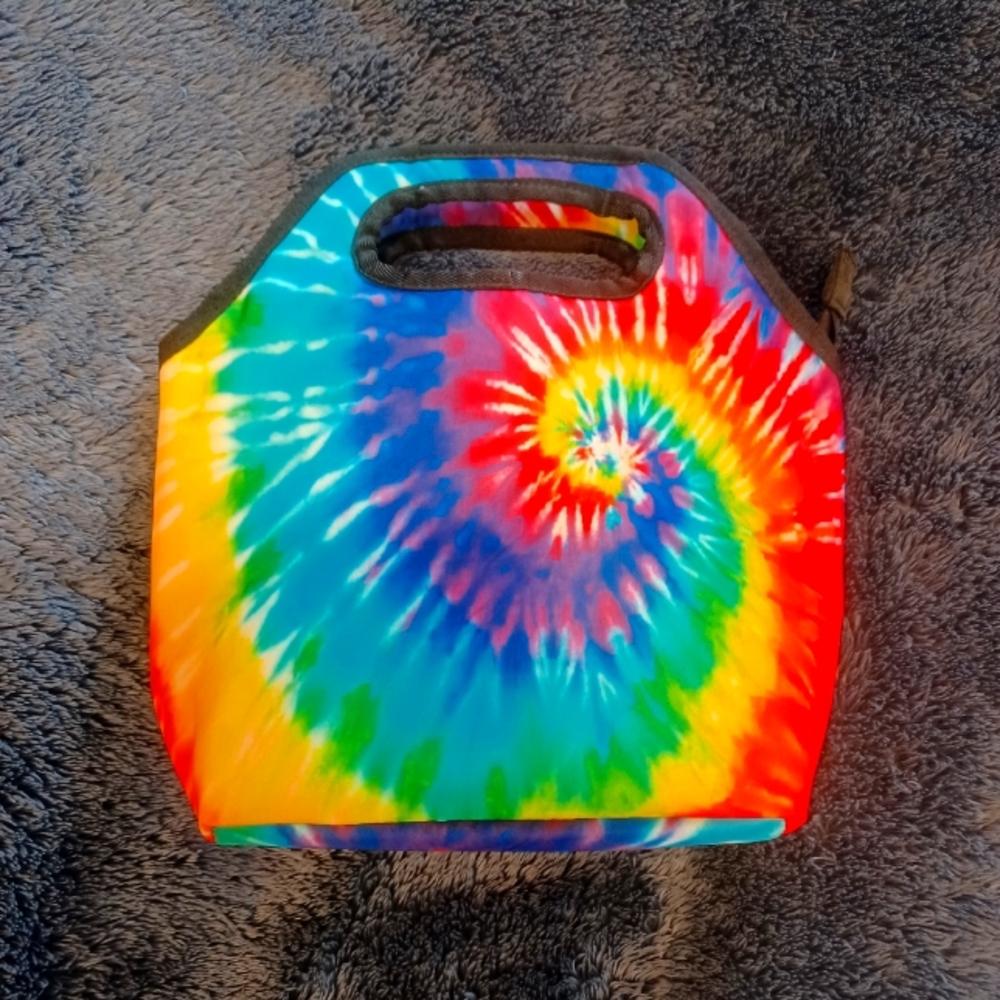 Tie dye insulated lunch bag